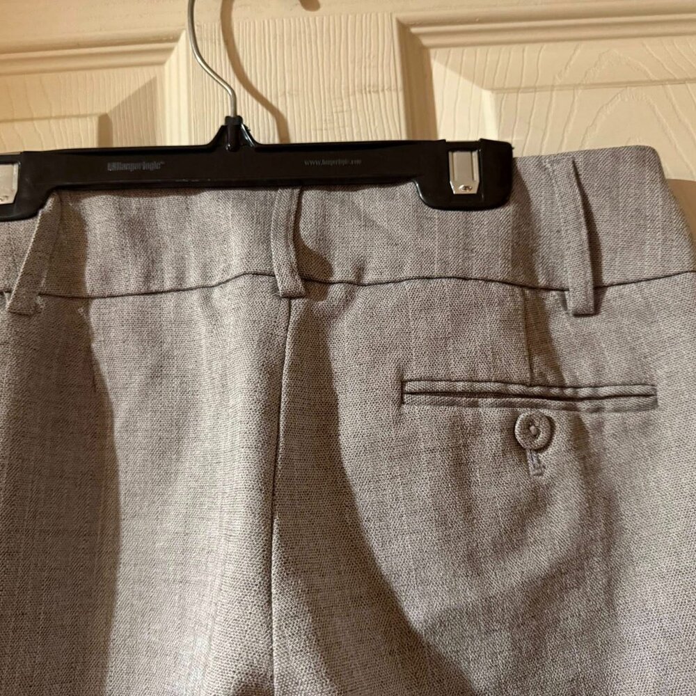 Vintage Grey Cuffed Capri Pants Size 1/2 - 5/$25 - Picture 5 of 5